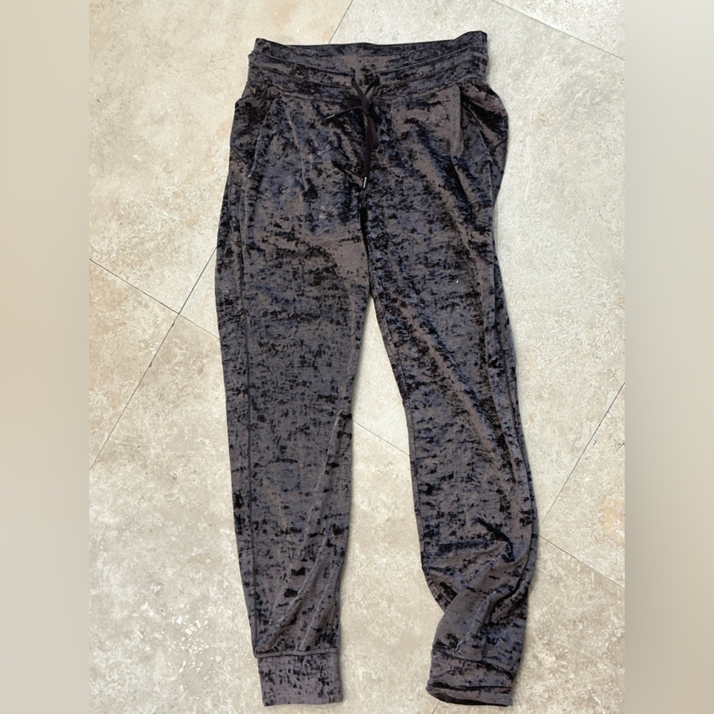 Lululemon Ready to Crush Jogger
French Press - Picture 6 of 7